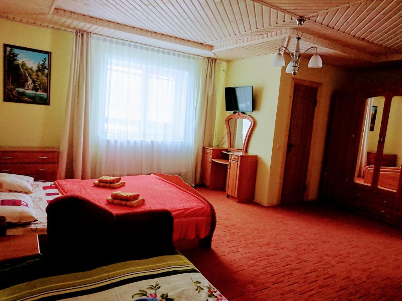 Hollywood Guest house Yaremche