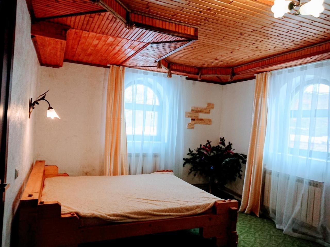 Hollywood Guest house